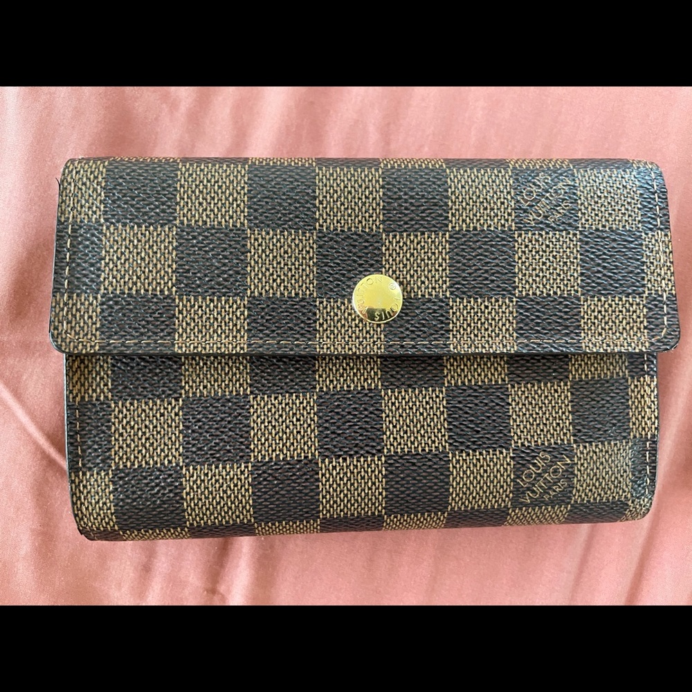 Louis Vuitton Tresor Trifold Wallet